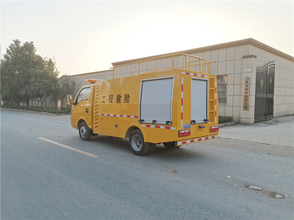 东风途逸小型工程救险车图片5