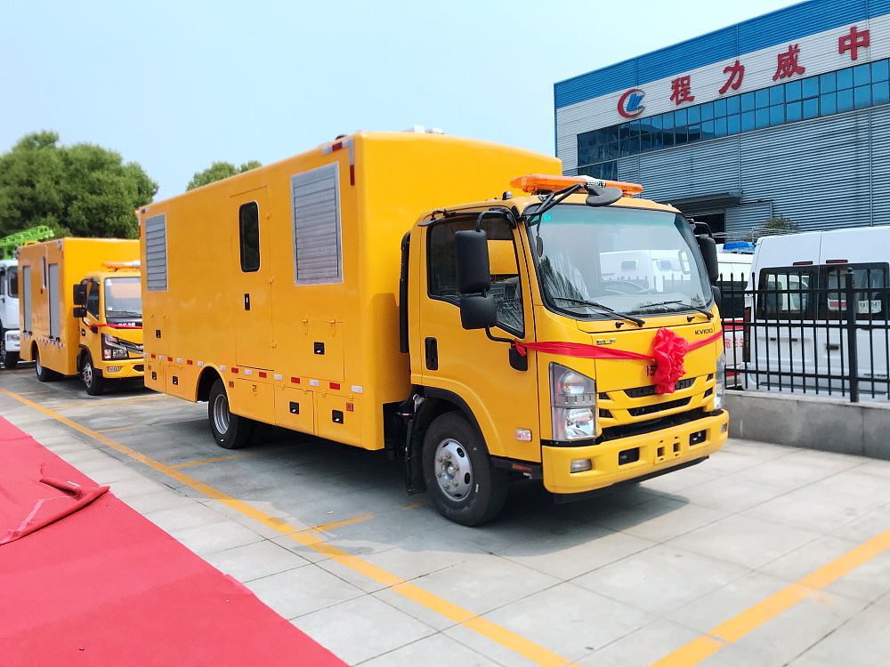 五十铃抢险救援排涝车