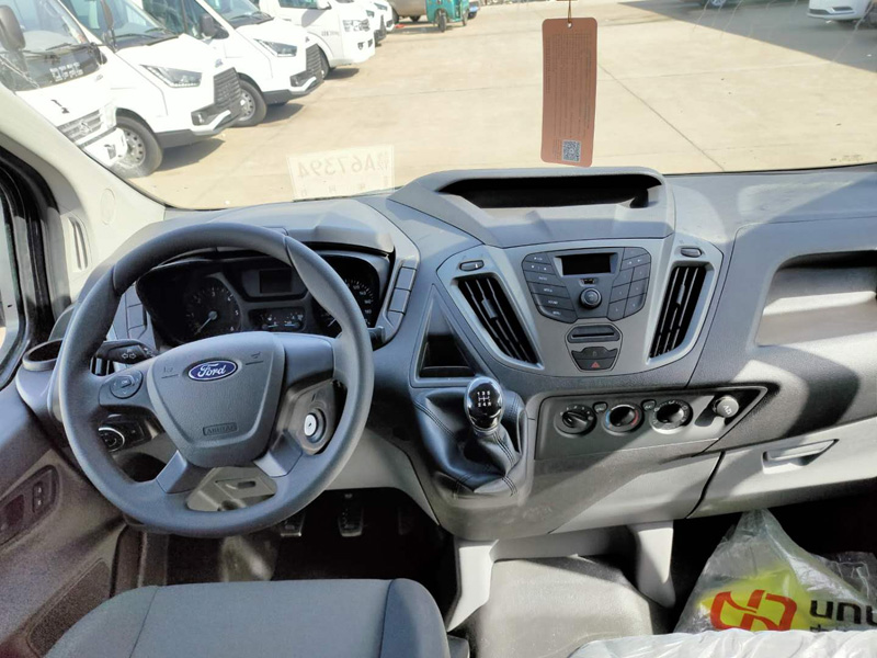 福特新全顺殡葬服务车(汽油)图片4