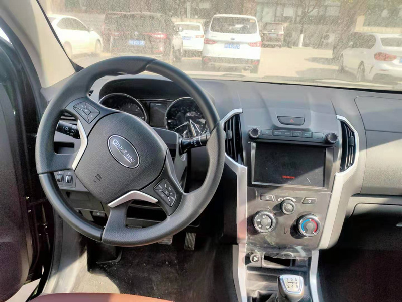 四驱五十铃殡仪车图片4